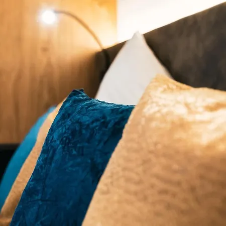 Alpensuites *