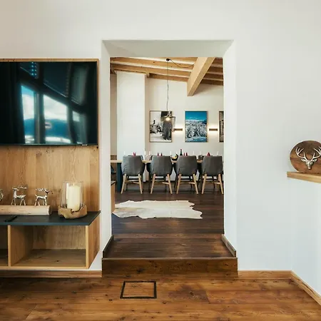 Alpensuites Апартаменты *