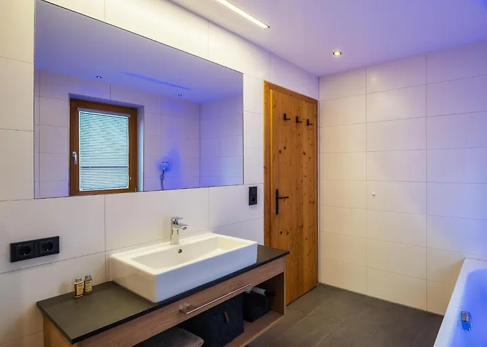 Alpensuites * سيرفاوس